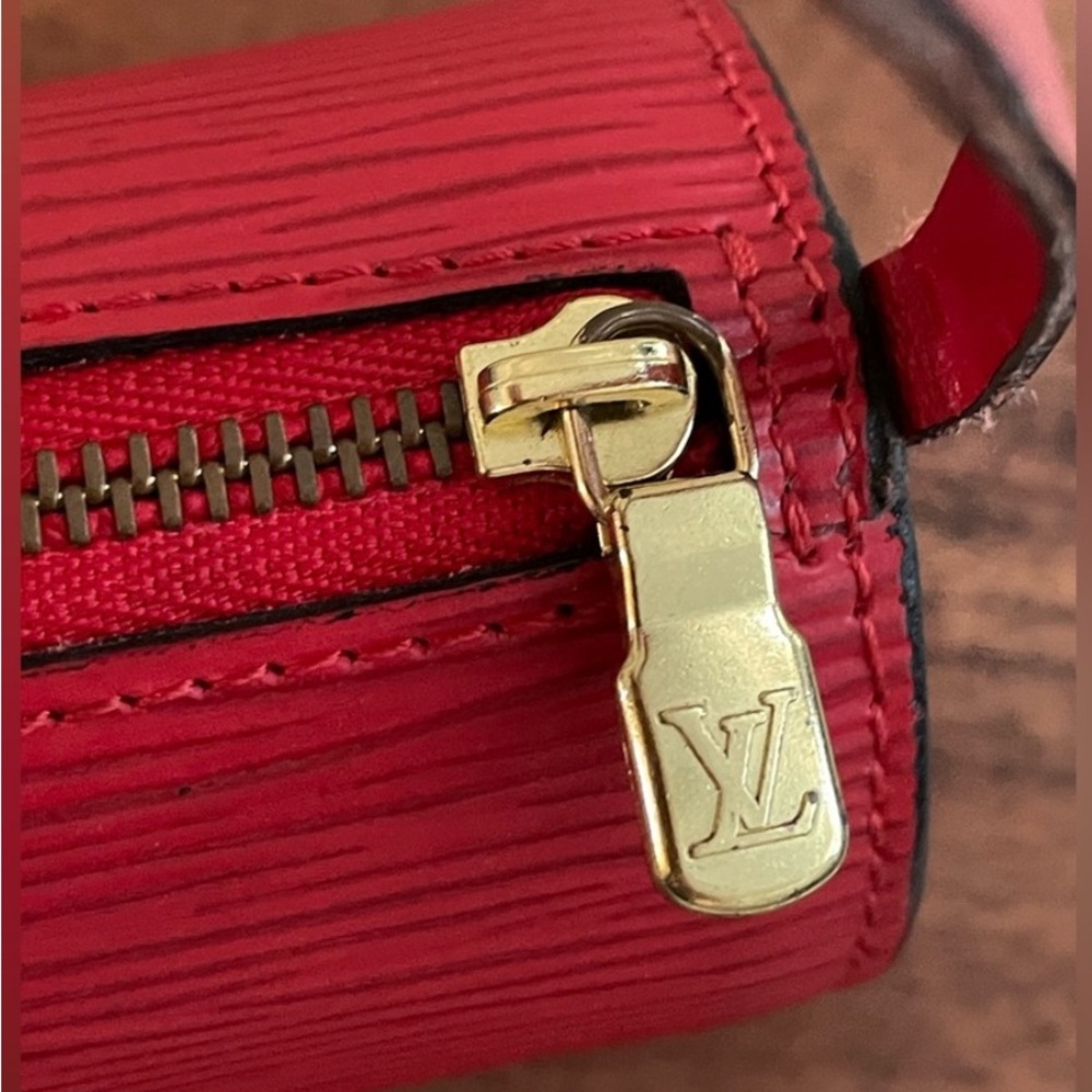 Louis Vuitton EPI Soufflot Pochette Mini in Castillan Red EUC with Coa - Picture 7 of 17